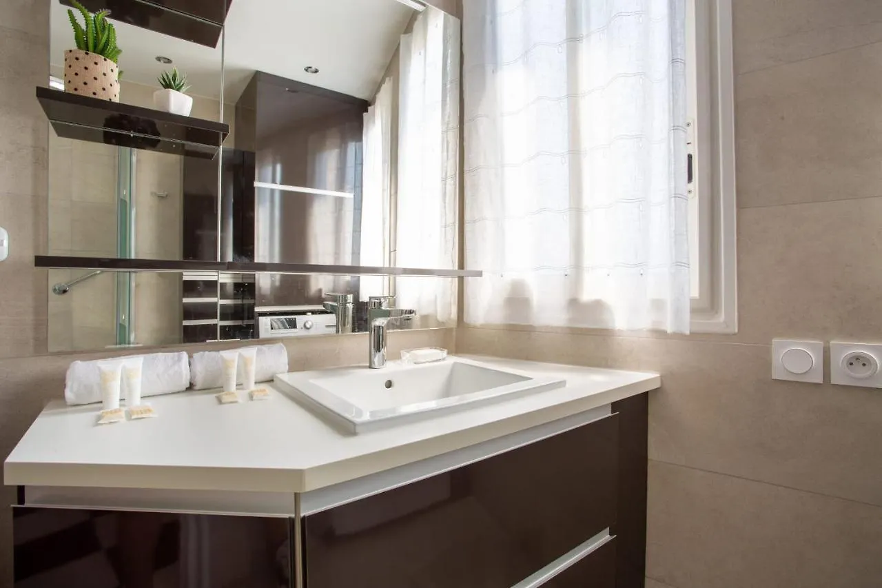 Apartment T2 Air-Conditioned Sea View Saint-Laurent-du-Var