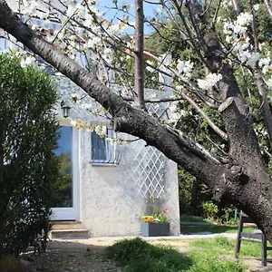 Ferienhaus Rez De Avec Beau Jardin Et Belle Vue, Saint-Laurent-du-Var