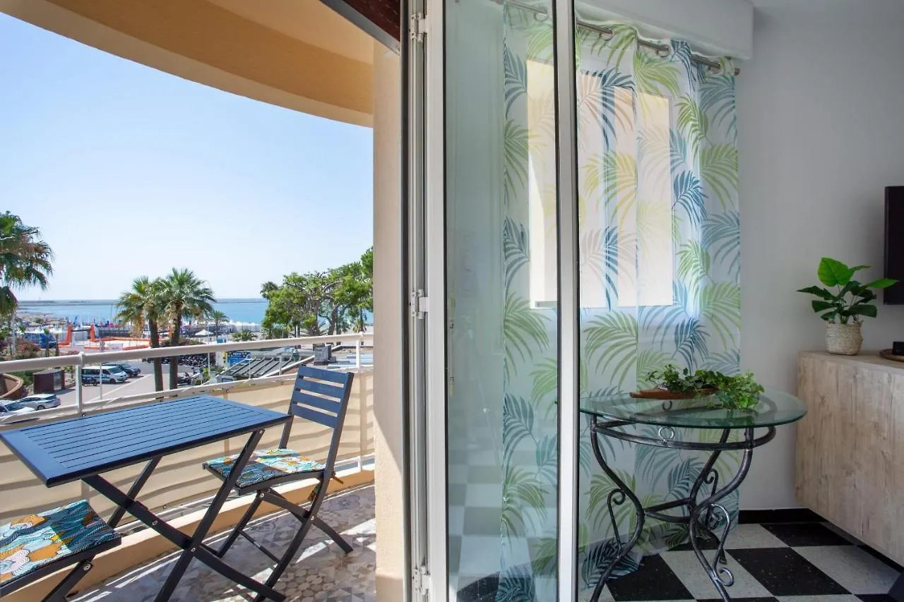 Appartement T2 climatisé vue mer Saint-Laurent-du-Var
